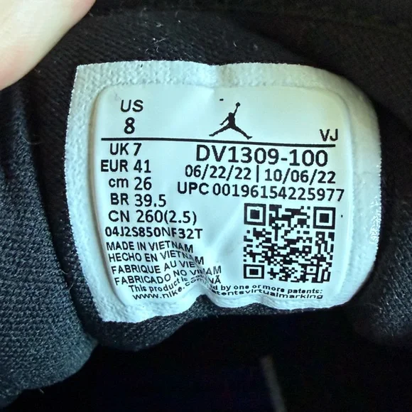 Air Jordan 1 Low SE 'Concord' Sneakers - Picture 6 of 6